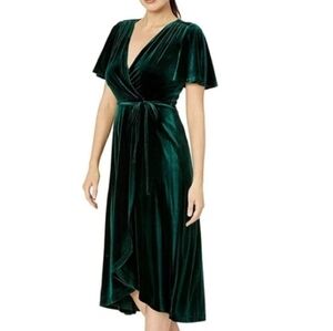 Vince Camuto Emerald Green Velvet Wrap Dress – Size 10, NWT